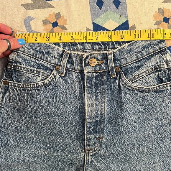 Vintage 80s Lee high rise acid wash bareback taper leg jeans - Picture 6 of 8